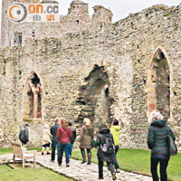 這座中世紀古堡只用上4年時間和15,000英鎊建造。