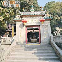 媽閣廟是澳門歷史最悠久最多善信參拜的廟宇。