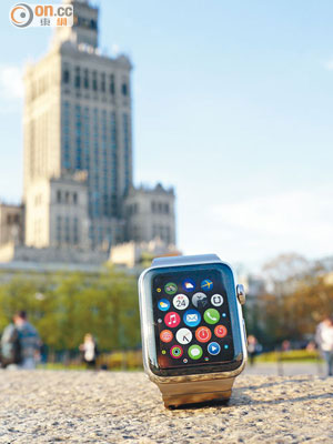 小記以Apple Watch 42mm不銹鋼版（售價：$7,788）喺波蘭測試其功能。