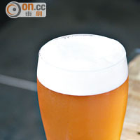 Pale Ale $57 <br>選用了英國、德國和澳洲等地的小麥、用上3至4個星期釀製而成的啤酒帶啤酒花香且富淡淡橙皮味道。