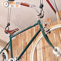 Tokyobike的風格簡約，備有多種顏色，非常適合在城市暢遊。$5,050起（a）