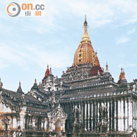 中心為四方形的阿難陀寺，建築糅合了印度與孟族的文化特色。