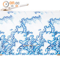 藍白色海浪青花瓷印花 Clutch $1,350 （大） / $1,200 （小）