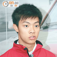 香港年輕車手唐偉楓首次參加紐布寧賽事，雖然有壓力，但他稱將壓力轉化為積極動力。