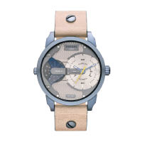 DIESEL<br>MINI DADDY<br>沙色皮革多功能機芯腕錶 $2,800（G）