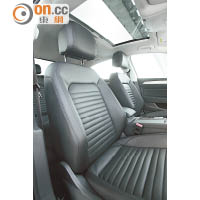 通常只會在豪車出現的駕駛席按摩座椅，現已成為Passat的標準配置。