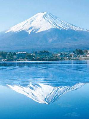 旅客限定「富士山去回票」，優惠期由即日起至<br>11月29日。