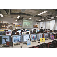 學員可使用院校提供的先進電腦設備及電腦圖像製作軟件，進行數碼娛樂創作。