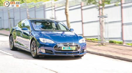 Tesla Model S P85D 售價：$852,000