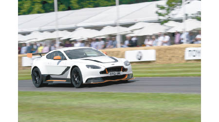 Aston Martin Vantage GT12