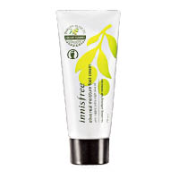 innisfree真萃橄欖保濕護腳霜 $78/70ml（C）<br>含橄欖保濕成分，能深層滋養和補濕，並有助減少粗糙的足部肌膚紋理。