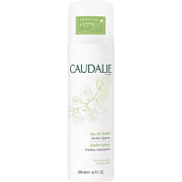 CAUDALIE有機葡萄籽水補濕噴霧$68/75ml、128/200ml（B）<br>從葡萄直接萃取的100%有機葡萄籽水，具醒膚和亮膚之效，能隨時隨地為肌膚補濕。適合所有膚質，包括敏感性肌膚使用。