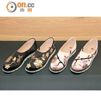 櫻花圖案刺繡的平底鞋，散發日式味道。