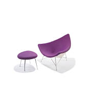 Coconut Chair & Ottoman<br>外形酷似椰子殼，是舒適華麗且能讓人移動自如的休閒座椅。