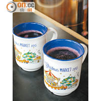 購買Mulled Wine一杯更會附送2015 Vancouver Christmas Market杯子作留念，CA$6（約HK$34）。