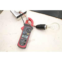 電流計能檢查不同電器的用電量。