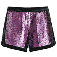 MARYLING幻彩紫色亮面短褲 $2,860（H）