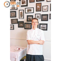 餐廳新任總廚Chef Guy Fenton會根據不同香檳的風格，配搭除夕晚宴中的菜式。