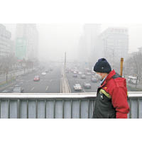 中國的混亂，猶如其一線城市的霧霾空氣一樣，持續不斷。