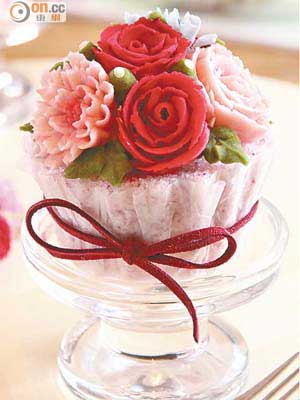 Korean Style Flower Rice Cake $170/Cupcake