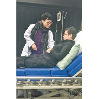 吳鳳鳴（左）飾演主診護士，照料羅冠蘭（右）飾演的患癌女教授。