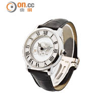 Clé de Cartier是品牌首枚自動機芯鏤空腕錶，其22K金鏤空擺陀足以推動機芯，卻不影響鏤空機芯的通透感，鈀金錶殼設計。 $42萬