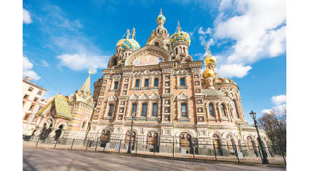 「俄羅斯藝術之旅」讓本地優秀的年輕畫家到著名的藝術之都—莫斯科學習和交流，擴闊藝術視野。