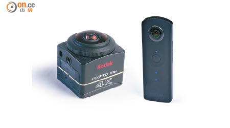 （左）Pixpro SP360 4K售價：$3,680（單機套裝）、$6,880（雙機套裝）（a）<br>（右）THETA S售價：$3,290（b）