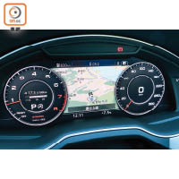 Audi Virtual Cockpit儀錶板另一顯示模式，雙圈式儀錶板加中央顯示導航資料。