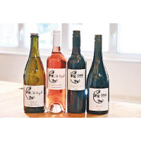 除了本土釀造的4款葡萄酒，The Flying Winemaker同時又與外國酒莊合作推出佳釀，在澳洲釀製的Umami就是其中一個系列。