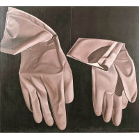 張培力《X？第四號》（1987）<br>以醫用乳膠手套進行創作，或單隻或成對地出現，背景各有不同色彩，予人想像空間。究竟它們是被無限期擱置一旁？抑或在等待用者穿戴呢？