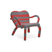 Jumper Chair<br>以羊毛為物料，由裁縫機製作，打造出一張很卡通的椅子。
