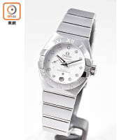 Constellation Master Chronometer Small Seconds是品牌首枚女裝Master Chronometer錶款，小巧的27mm直徑錶殼，搭載8704 Co-Axial Master Chronometer機芯。$56,200~約$20.2萬