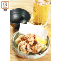 炸雞球 $30<br>日本薩摩雞雞髀切成方塊後沾上炸漿炸至脆卜卜，外層香口而肉汁豐富，佐酒一流。