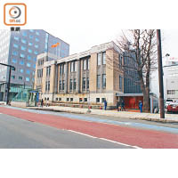 有90年歷史的北海道廳立圖書館，剛於3月18日成為了人氣菓子品牌北菓樓的首間札幌門市。