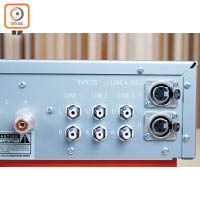 設有平衡及RCA輸入插口，支援接駁各式SACD/CD機或解碼器。