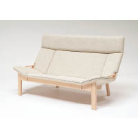 旭川Takumi Kohgei匠工芸雙座位梳化——北海道產物，足夠兩個人盤腿而坐。$33,900