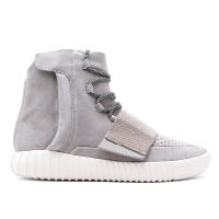 首對YEEZY BOOST 750於去年2月推出。