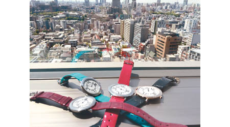 RALPH LAUREN於東京舉行發布會，展出2016最新手錶系列。精鋼皮帶款式 HK$15,700~HK$16,600、玫瑰金皮帶款式 HK$75,500~HK$84,000
