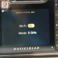 支援Wi-Fi和GPS功能，可透過Wi-Fi把影像傳送到手機和平板。