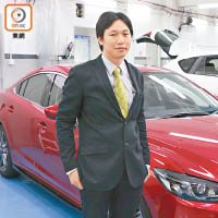 宏益汽車技術部助理經理鄧傳星（Ronald）表示，為冷氣內部組件做深層清潔兼更換冷氣風隔，再做車廂鍍膜，抗菌防霉效果更佳。