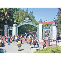 University of California, Berkeley有不少學科排名Top 10，是美國知名大學之一 。