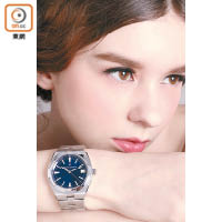 Overseas三針日曆款式，配以不銹鋼錶殼及錶帶。$16.6萬