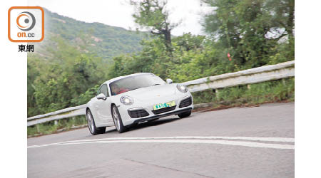 Porsche 911 Carrera S 售價：$2,151,999起