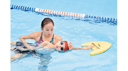 兒童游泳導師要具備良好的表達能力，讓不同程度的學員都有所得着。