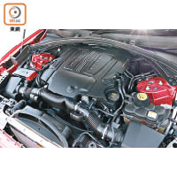 引擎可輸出340ps馬力，中、高轉反應尤其強勁。