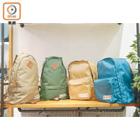 （左一、二）Wilderness Experience Day Pack 各$695（F）<br>（右一、二 ）Wilderness Experience Backpack 各$592（F）