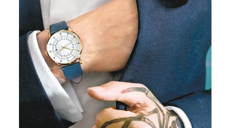 瑞典設計的PLANO腕錶，外型簡約時尚，男女合用。