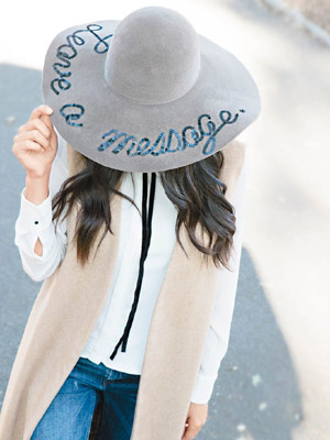 本地配飾名店On Pedder將會與Eugenia Kim合作推出度身訂製服務，圖為獨家度身訂製Eugenia Kim「Leave a message」帽子。$4,500