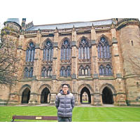 海外升學中心集團董事吳煒（火侖）先生親身到訪位於蘇格蘭的格拉斯哥大學，感受獨特文化氣息。